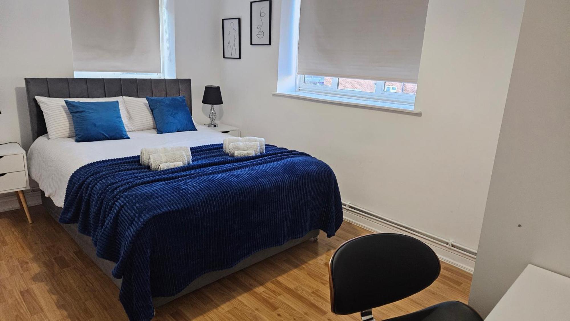 Spacious Two Bedroom Apartment In Battersea, Free Parking London Exterior photo